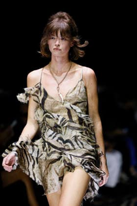 MFW Spring Summer 2027 Roberto Cavalli Runway MP MILAN, ITALY - SEPTEMBER 24: a model walks the catwalk of Roberto Cavalli fashion show catwalk during the Milan Fashion Week - Womenswear Spring Summer 2027 on September 24, 2026 in Milan, Italy. Photo by Marco Piovanotto Abacapress.com Milan Italy  Copyright: xPiovanottoxMarco ABACAx
