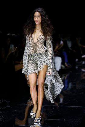 MFW Spring Summer 2027 Roberto Cavalli Runway MP MILAN, ITALY - SEPTEMBER 24: a model walks the catwalk of Roberto Cavalli fashion show catwalk during the Milan Fashion Week - Womenswear Spring Summer 2027 on September 24, 2026 in Milan, Italy. Photo by Marco Piovanotto Abacapress.com Milan Italy  Copyright: xPiovanottoxMarco ABACAx