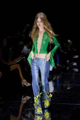 MFW Spring Summer 2027 Roberto Cavalli Runway MP MILAN, ITALY - SEPTEMBER 24: a model walks the catwalk of Roberto Cavalli fashion show catwalk during the Milan Fashion Week - Womenswear Spring Summer 2027 on September 24, 2026 in Milan, Italy. Photo by Marco Piovanotto Abacapress.com Milan Italy  Copyright: xPiovanottoxMarco ABACAx