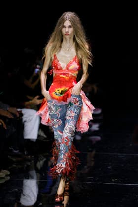 MFW Spring Summer 2027 Roberto Cavalli Runway MP MILAN, ITALY - SEPTEMBER 24: a model walks the catwalk of Roberto Cavalli fashion show catwalk during the Milan Fashion Week - Womenswear Spring Summer 2027 on September 24, 2026 in Milan, Italy. Photo by Marco Piovanotto Abacapress.com Milan Italy  Copyright: xPiovanottoxMarco ABACAx