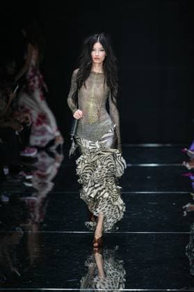 IPA88928747 - Milan, Milan Women™s Fashion Week Spring Summer 2027 - Women™s Fashion, Spring Summer 2027 - Cavalli fashion show - runway Pictured: Model  Copyright: xRiccardoxGIordanox xRiccardoxGiordano IPAx IPA88928747