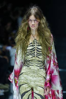 IPA88928599 - Milan, Milan Women™s Fashion Week Spring Summer 2027 - Women™s Fashion, Spring Summer 2027 - Cavalli fashion show - runway Pictured: Model  Copyright: xRiccardoxGIordanox xRiccardoxGiordano IPAx IPA88928599