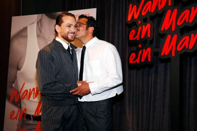 Riccardo Simonetti with his husband Steven at the book launch for *When Is a Man a Man* by Riccardo Simonetti at The Ritz-Carlton Hotel Berlin, September 24, 2026 Foto:xA.xBuggex xFuturexImagex simonetti_6928