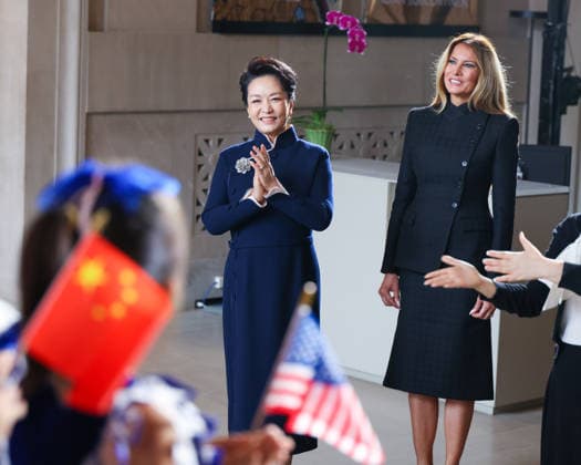 (260924) -- WASHINGTON, Sept. 24, 2026 -- Peng Liyuan, wife of Chinese President Xi Jinping, and Melania Trump, wife of U.S. President Donald Trump, visit the National Museum of Asian Art in Washington, D.C., the United States, Sept. 24, 2026. ) U.S.-CHINA-PENG LIYUAN-MELANIA TRUMP-NATIONAL MUSEUM OF ASIAN ART-VISIT LiuxBin