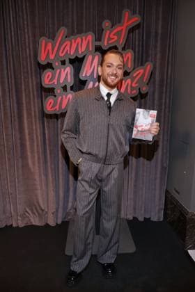 Riccardo Simonetti Book Launch Riccardo Simonetti Riccardo Simonetti presents his fifth book, When Is a Man a Man? , at The Ritz-Carlton, Berlin, on September 24, 2026 Copyright: xEventpress Kratschx