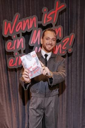 Riccardo Simonetti Book Launch Riccardo Simonetti Riccardo Simonetti presents his fifth book, When Is a Man a Man? , at The Ritz-Carlton, Berlin, on September 24, 2026 Copyright: xEventpress Kratschx