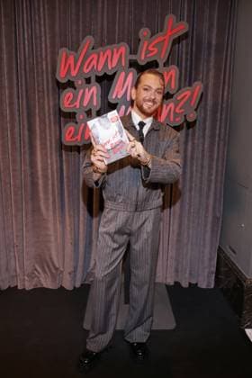 Riccardo Simonetti Book Launch Riccardo Simonetti Riccardo Simonetti presents his fifth book, When Is a Man a Man? , at The Ritz-Carlton, Berlin, on September 24, 2026 Copyright: xEventpress Kratschx