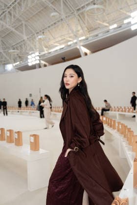MILAN, ITALY - SEPTEMBER 24: Chen Yanran attends the Max Mara Spring 2027 women s fashion show during Milan Fashion Week on September 24, 2026 in Milan, Italy.  Copyright: xVCGx 111669392320
