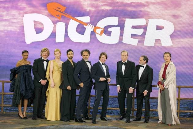 Digger Global Film Premiere Sophie Wilde, Jesse Plemons, Sandra Hüller, Riz Ahmed, Director Alejandro G. Inárritu, Tom Cruise, John Goodman, Michael Stuhlbarg, Emma D’ Arcy attend the Digger film and TV charity performance and global premiere at the Leicester Square Gardens, London. 22nd September 2026.  Copyright: xAndrewxSimsx NINTCHDBPICT001110783699