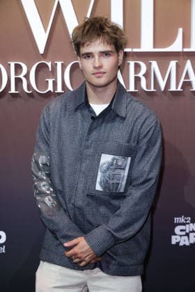 Cinema Paradiso - Giorgio Armani Party - Paris Esteban VIAL attends Armani Beauty party held at the Eiffel Tower in Paris, France on September 24, 2026, marking the opening night of the first edition of the Cinema Paradiso Tour Eiffel festival, organized by mk2 in the Salle Gustave Eiffel on the monument s first floor, as Armani Beauty celebrates the launch of its new men s fragrance I Will with campaign face actor Jonathan Bailey in attendance. Photo by David Boyer ABACAPRESS.COM Paris France  Copyright: xBoyerxDavid ABACAx