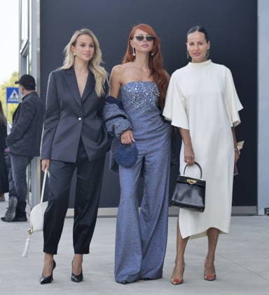 IPA88935678 - Milan, Milan Women s Fashion Week: Spring Summer 2026 2027 - Women s Fashion, Spring Summer 2026–2027 - Genny fashion show - Pictured: Guest  Copyright: xLucaxPontix xLucaPonti IpaAgencyx IPA88935678