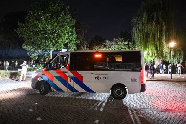 Seven arrested as unrest erupts during anti-asylum center protest in Netherlands KESTEREN, NETHERLANDS - SEPTEMBER 24: Police intervene as unrest erupts during a protest against an asylum seekers center in Kesteren, Gelderland, Netherlands, on September 24, 2026, with seven people arrested, including three for resisting arrest and four in connection with fireworks. Mouneb Taim Anadolu Kesteren Netherlands. Editorial use only. Please get in touch for any other usage.  Copyright: x2026xAnadoluxMounebxTaimx
