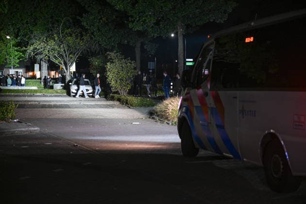 Seven arrested as unrest erupts during anti-asylum center protest in Netherlands KESTEREN, NETHERLANDS - SEPTEMBER 24: Police intervene as unrest erupts during a protest against an asylum seekers center in Kesteren, Gelderland, Netherlands, on September 24, 2026, with seven people arrested, including three for resisting arrest and four in connection with fireworks. Mouneb Taim Anadolu Kesteren Netherlands. Editorial use only. Please get in touch for any other usage.  Copyright: x2026xAnadoluxMounebxTaimx