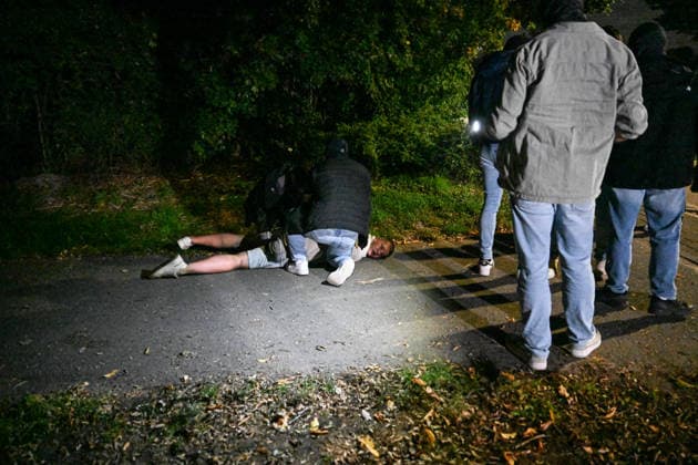 Seven arrested as unrest erupts during anti-asylum center protest in Netherlands KESTEREN, NETHERLANDS - SEPTEMBER 24: Police intervene as unrest erupts during a protest against an asylum seekers center in Kesteren, Gelderland, Netherlands, on September 24, 2026, with seven people arrested, including three for resisting arrest and four in connection with fireworks. Mouneb Taim Anadolu Kesteren Netherlands. Editorial use only. Please get in touch for any other usage.  Copyright: x2026xAnadoluxMounebxTaimx