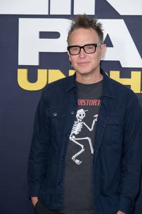 Linkin Park Unshatter Premiere - Los Angeles, USA LOS ANGELES, USA. September 24, 2026: Mark Hoppus at the premiere for Linkin Park: Unshatter at The Grove. Los Angeles CA USA  Copyright: xPaulxSmith Featureflashx