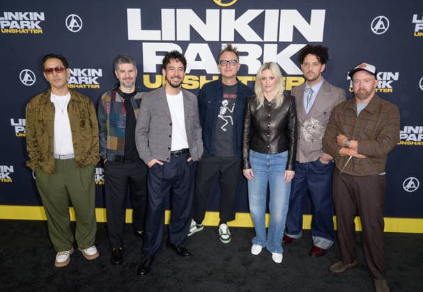 Linkin Park Unshatter Premiere - Los Angeles, USA LOS ANGELES, USA. September 24, 2026: Joe Hahn, Brad Delson, Mark Shinoda, Mark Hoppus, Emily Armstrong, Colin Brittain & Dave Farrell at the premiere for Linkin Park: Unshatter at The Grove. Los Angeles CA USA  Copyright: xPaulxSmith Featureflashx