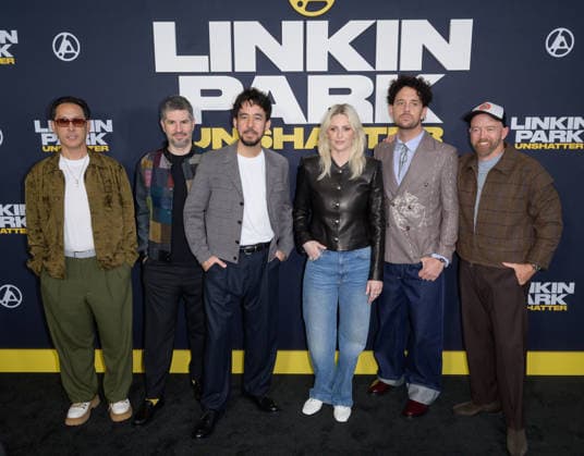 Linkin Park Unshatter Premiere - Los Angeles, USA LOS ANGELES, USA. September 24, 2026: Joe Hahn, Brad Delson, Mark Shinoda, Mark Hoppus, Emily Armstrong, Colin Brittain & Dave Farrell at the premiere for Linkin Park: Unshatter at The Grove. Los Angeles CA USA  Copyright: xPaulxSmith Featureflashx