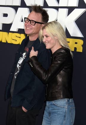 LOS ANGELES, CA -SEPTEMBER 24: Mark Hoppus and Emily Armstrong pictured at the Linking Park: Unshatter premiere at AMC The Grove 14 in Los Angeles, California. Copyright: xJefferyxMayer MediaPunchx