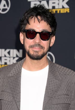 LOS ANGELES, CA -SEPTEMBER 24: Mike Shinoda pictured at the Linkin Park: Unshatter premiere at AMC The Grove 14 in Los Angeles, California. Copyright: xJeffreyxMayer MediaPunchx