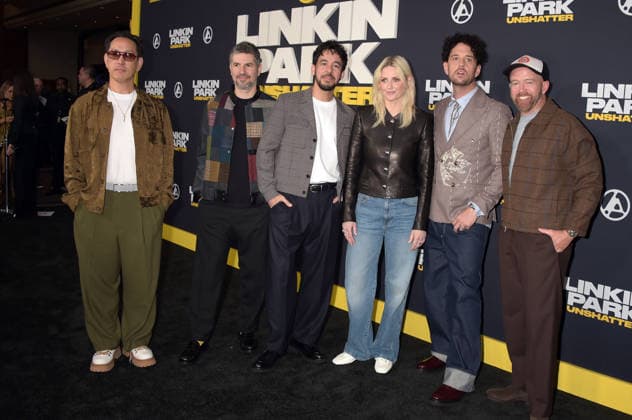 LOS ANGELES, CA -SEPTEMBER 24: Joe Hahn, Mike Shinoda, Emily Armstrong, Colin Brittain and Dave Farrell pictured at the Linkin Park: Unshatter premiere at AMC The Grove 14 in Los Angeles, California. Copyright: xJeffreyxMayer MediaPunchx