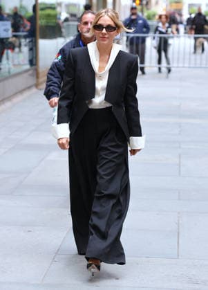 Sienna Miller Out - NYC Actress Sienna Miller is all smiling with two different outfits on her way to the Today show at NBC studio in New York on September 24, 2026. Photo by Dylan Travis ABACAPRESS.COM New York city NY United States  Copyright: xDylanxTravis ABACAx