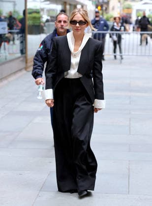 Sienna Miller Out - NYC Actress Sienna Miller is all smiling with two different outfits on her way to the Today show at NBC studio in New York on September 24, 2026. Photo by Dylan Travis ABACAPRESS.COM New York city NY United States  Copyright: xDylanxTravis ABACAx