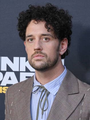 September 24, 2026, Los Angeles, California, USA: American songwriter, producer, and musician COLIN BRITTAIN, 39, attends Linkin Park: Unshatter World Premiere red carpet. Los Angeles USA  - ZUMAb173 20260924_aap_b173_010 Copyright: xBillyxBennightx