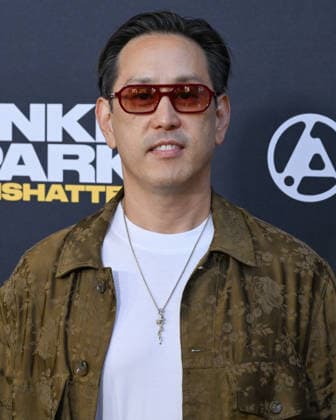 September 24, 2026, Los Angeles, California, USA: American musician, DJ, director, and visual artist JOE HAHN, 49, attends Linkin Park: Unshatter World Premiere red carpet. Los Angeles USA  - ZUMAb173 20260924_aap_b173_021 Copyright: xBillyxBennightx
