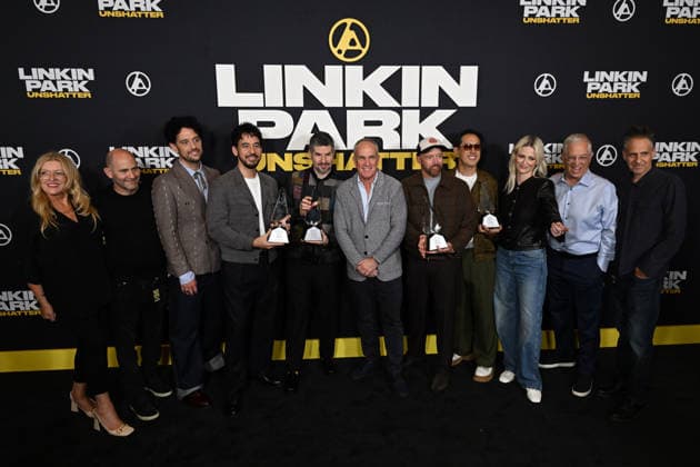 September 24, 2026, Los Angeles, California, USA: (L-R) COLIN BRITTAIN, MIKE SHINODA, BRAD DELSON,TOM CORSON, DAVE FARRELL, JOE HAHN AND EMILY ARMSTRONG attend Linkin Park: Unshatter World Premiere red carpet. Los Angeles USA  - ZUMAb173 20260924_aap_b173_025 Copyright: xBillyxBennightx