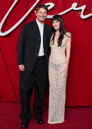 Josh Hartnett and Dakota Johnson attends Verity UK Gala Screening at the Curzon Mayfair in London, England. UK. Thursday 24th September 2026. Copyright: xJamesxWarrenx ae8hd930