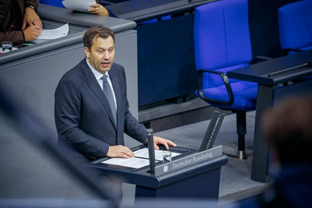 Lars Klingbeil, Federal Minister of Finance, speaks in the Bundestag on the topic of early retirement pensions. Berlin, September 25, 2026. Photographed on behalf of the Federal Ministry of Finance. Berlin, Germany Copyright: xThomasxTrutschel BMFx