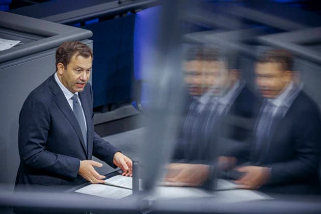 Lars Klingbeil, Federal Minister of Finance, speaks in the Bundestag on the topic of early retirement pensions. Berlin, September 25, 2026. Photographed on behalf of the Federal Ministry of Finance. Berlin, Germany Copyright: xThomasxTrutschel BMFx
