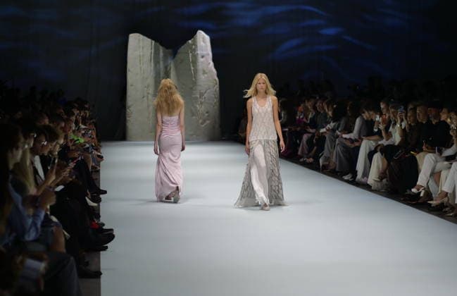 IPA88945411 - Milan, Milan Women s Fashion Week: Spring Summer 2026 2027 - Women s Fashion, Spring Summer 2026–2027, Genny s fashion show. Runway  Copyright: xLucaxPontix xLucaPonti IpaAgencyx IPA88945411