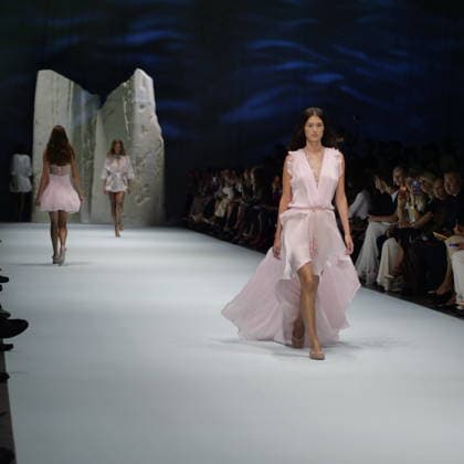 IPA88945423 - Milan, Milan Women s Fashion Week: Spring Summer 2026 2027 - Women s Fashion, Spring Summer 2026–2027, Genny s fashion show. Runway  Copyright: xLucaxPontix xLucaPonti IpaAgencyx IPA88945423
