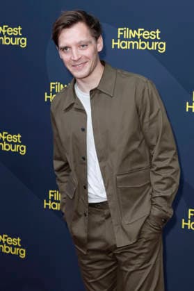 Jonas Nay at the festival opening, featuring the premiere of the feature film *The Idiots* at the 34th Filmfest Hamburg 2026 at Cinemaxx Dammtor in Hamburg, September 24, 2026 Foto:xC.xTamckex xFuturexImagex filmfest_hh_6927