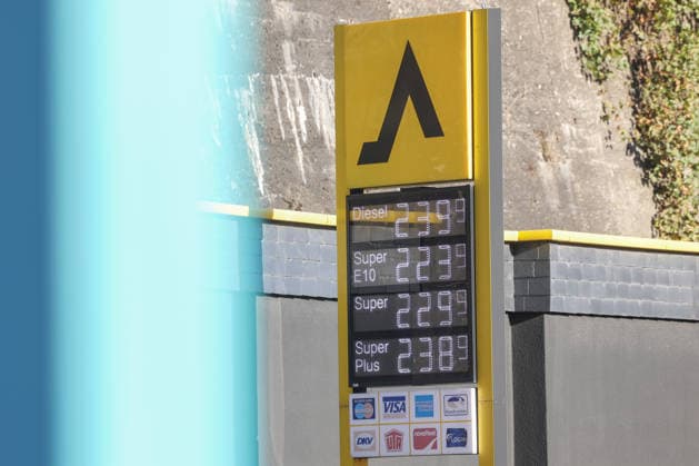 What’s the outlook for gas prices? Gas prices remain at very high levels. CLASSIC Gas Station in Mudersbach. This morning’s gas prices. The current prices for diesel, Super E10, and Super are well over 2 euros. Diesel is at 2.39 euros, Super E10 at 2.23 euros, and Super at 2.29 euros. Gas station, fuel prices on September 25, 2026, in Mudersbac