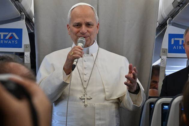 Italy-Press Conference-2026 09 25 Italy,In Flight ,Vatican 2026 09 25 Pope Leo XIV during the press conference aboard the papal Flight to France for his apostolic journey. Photographer Alessia Giuliani Catholipressphoto EDITORIAL USE ONLY - NO BOOKS Copyright: xx