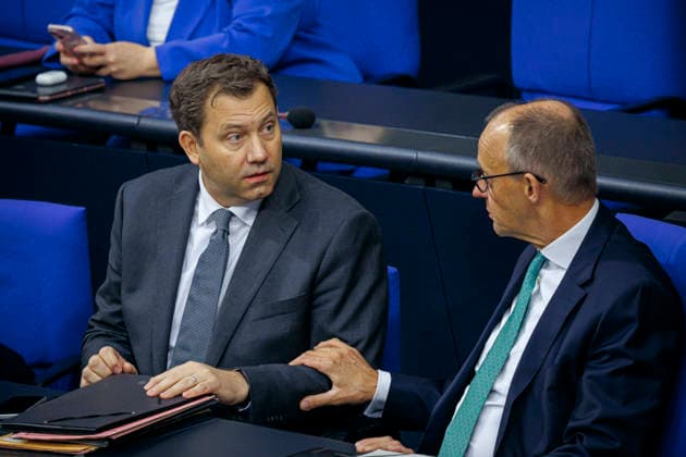 Lars Klingbeil, Federal Minister of Finance, and Friedrich Merz (CDU), Federal Chancellor, photographed in the plenary session of the German Bundestag in Berlin, September 25, 2026, Berlin, Germany Copyright: xThomasxTrutschelx