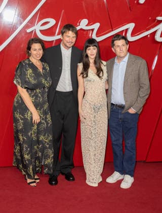 UK Special Screening of Verity 24 09 2026 LONDON, ENGLAND Jordana Mollick, Josh Hartnett, Dakota Johnson and Director Michael Showalter at the UK Special Screening of Verity at Curzon Mayfair on September 24, 2026 in London, England. CAP ROG ROG London Great Britain UK Copyright: xRogerxAlarcon CapitalxPicturesx