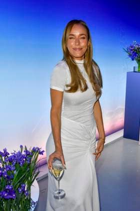 ABB GUERLAIN: Annemarie Carpendale, solo guest performer at the launch celebration for the Maison Guerlain brand at the Lofthouse on September 24, 2026, in Düsseldorf. Guerlain is a French cosmetics company based in North Rhine-Westphalia, Germany.