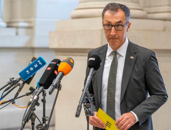 Cem Özdemir, 1068th Session of the Bundesrat, EUR, Germany, Berlin, September 25, 2026 Cem Özdemir B90 The Greens MP for Baden-Württemberg 068