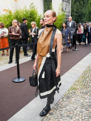 IPA88947179 - Milan, Milan Women™s Fashion Week Spring Summer 2027 - Women™s Fashion, Spring Summer 2027 - Tod™s fashion show - guests pictured: Diane Kruger  Copyright: xRiccardoxGiordanox xRiccardoxGiordanox IPA88947179