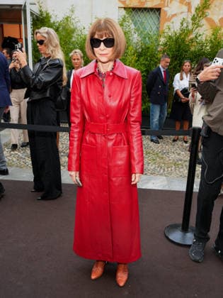 IPA88947216 - Milan, Milan Women™s Fashion Week Spring Summer 2027 - Women™s Fashion, Spring Summer 2027 - Tod™s fashion show - guests pictured: Anna Wintour  Copyright: xRiccardoxGiordanox xRiccardoxGiordanox IPA88947216