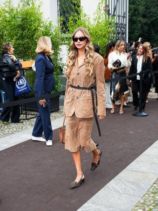 IPA88947155 - Milan, Milan Women™s Fashion Week Spring Summer 2027 - Women™s Fashion, Spring Summer 2027 - Tod™s fashion show - guests pictured: Laila Hasanovic  Copyright: xRiccardoxGiordanox xRiccardoxGiordanox IPA88947155