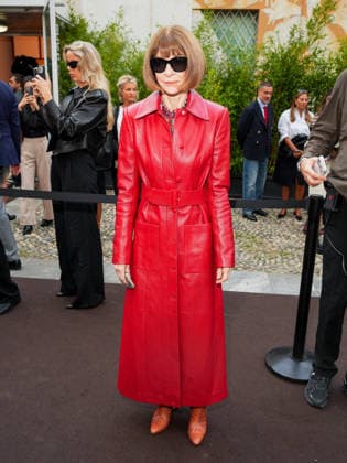 IPA88947219 - Milan, Milan Women™s Fashion Week Spring Summer 2027 - Women™s Fashion, Spring Summer 2027 - Tod™s fashion show - guests pictured: Anna Wintour  Copyright: xRiccardoxGiordanox xRiccardoxGiordanox IPA88947219