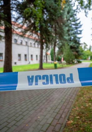 Ukrainian man stabs five people in a Polish monastery Photo: Maciej Napora East News Police line blocks access to the crime scene after a stabbing attack at the Benedictine s abbey on September 24, 2026 in the town of Jaroslaw in south-eastern Poland. A 31-year-old Ukrainian man stabbed five people with a kitchen knife, killing a priest and wounding four other victims. The perpetrator, whose motives are so far unknown, was apprehended by the police. EN_01684814_0007 