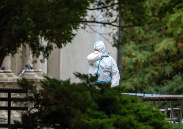 Ukrainian man stabs five people in a Polish monastery Photo: Maciej Napora East News Investigator is seen working at the crime scene after a stabbing attack at the Benedictine s abbey on September 24, 2026 in the town of Jaroslaw in south-eastern Poland. A 31-year-old Ukrainian man stabbed five people with a kitchen knife, killing a priest and wounding four other victims. The perpetrator, whose motives are so far unknown, was apprehended by the police. EN_01684814_0011 