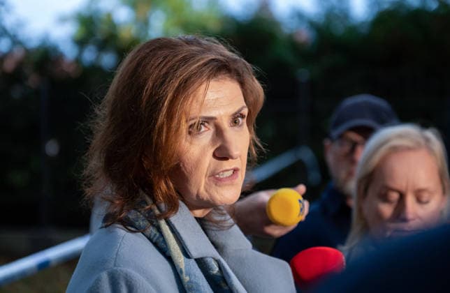 Ukrainian man stabs five people in a Polish monastery Photo: Maciej Napora East News District prosecutor Bozena Harasz-Woloszyn talks to the media near the crime scene, after a stabbing attack at the Benedictine s abbey on September 24, 2026 in the town of Jaroslaw in south-eastern Poland. A 31-year-old Ukrainian man stabbed five people with a kitchen knife, killing a priest and wounding four other victims. The perpetrator, whose motives are so far unknown, was apprehended by the police. EN_01684814_0027 