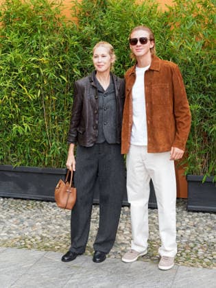 IPA88947626 - Milan, Milan Women™s Fashion Week Spring Summer 2027 - Women™s Fashion, Spring Summer 2027 - Tod™s fashion show - guests pictured: Kelly Rutherford with her son HermÃ s Gustaf Daniel Giersch  Copyright: xRiccardoxGiordanox xRiccardoxGiordanox IPA88947626