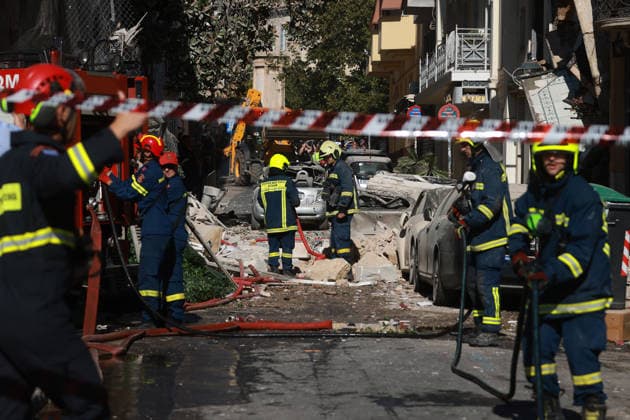 An explosion in Athens injures at least 2 people ATHENS, GREECE - SEPTEMBER 25: Firefighters operate following a blast that caused a building to collapse and injured two people in Athens, Greece on September 25, 2026. Costas Baltas Anadolu Athens Greece. Editorial use only. Please get in touch for any other usage.  Copyright: x2026xAnadoluxCostasxBaltasx